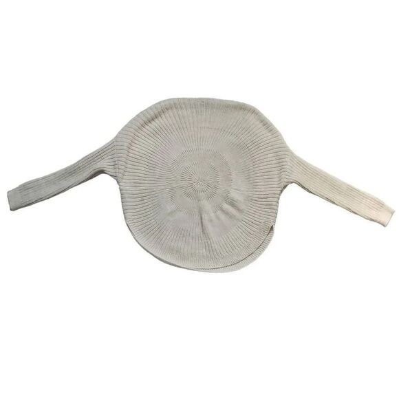 United Colors of Benetton Girls Size 8/9 Ivory Circle Knit Sweater - Picture 3 of 6